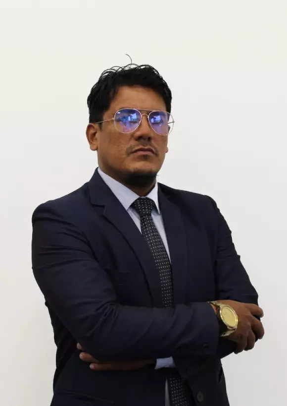 Abogado civil efrain valverde webp